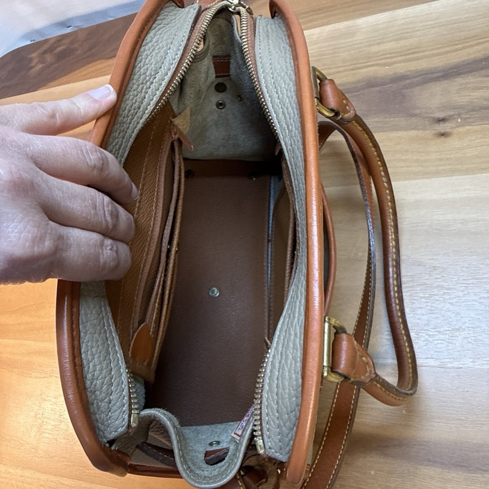 Vintage DOONEY AND BOURKE Khaki Brown Leather Buckle 2 Way Satchel Crossbody Bag - Picture 13 of 16